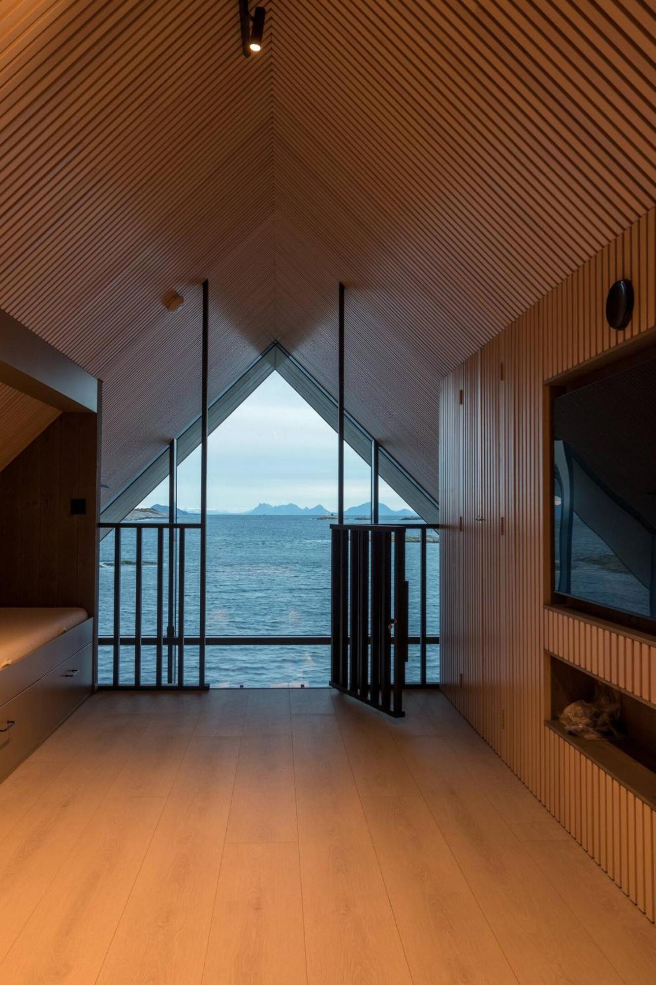 Leilighet Med Fantastisk Utsikt Henningsvær Exterior foto